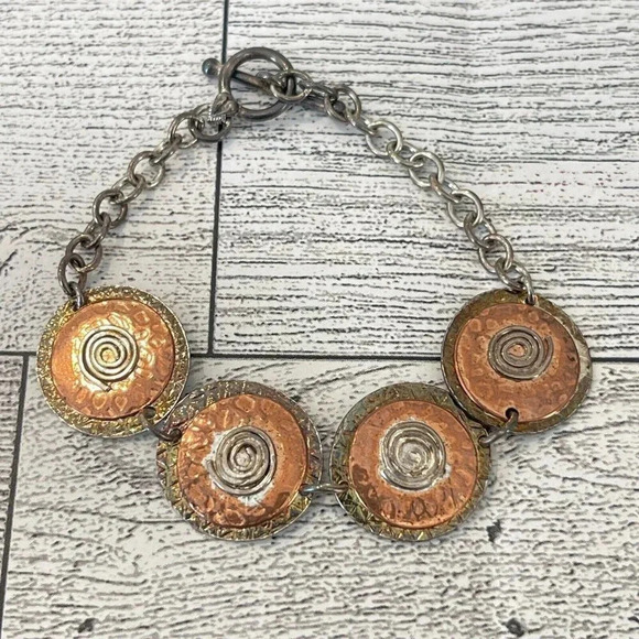 Silver tone and copper Circle Disk toggle bracelet 7 inch - Picture 1 of 6